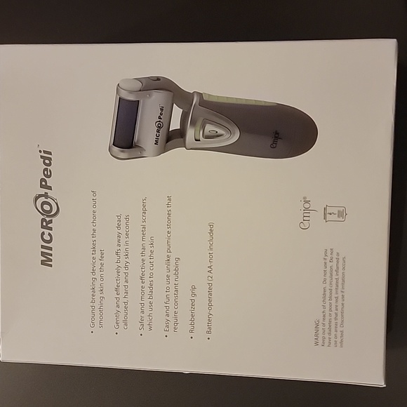 New - Emjoi Micro-Pedi with Extended Handle and 4 Rollers and Brush(White) - Picture 3 of 6